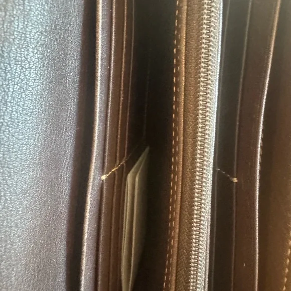 Gucci GG Monogram Canvas Lovely Heart Continental Bifold Wallet - Picture 9 of 16